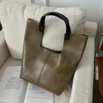 Women Fashion Tote Bag Style:697 - Image 4