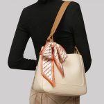 Women Fashion Tote Bag Style:726 - Image 2