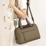 Women Fashion Tote Bag Style:737 - Image 2