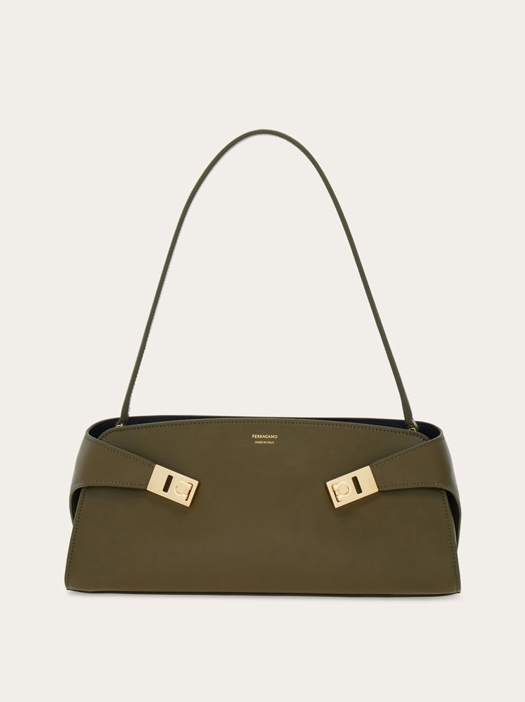 Hug-East-West-shoulder-bag-1 Women Fashion Tote Bag Style-big:1000 - Image 1